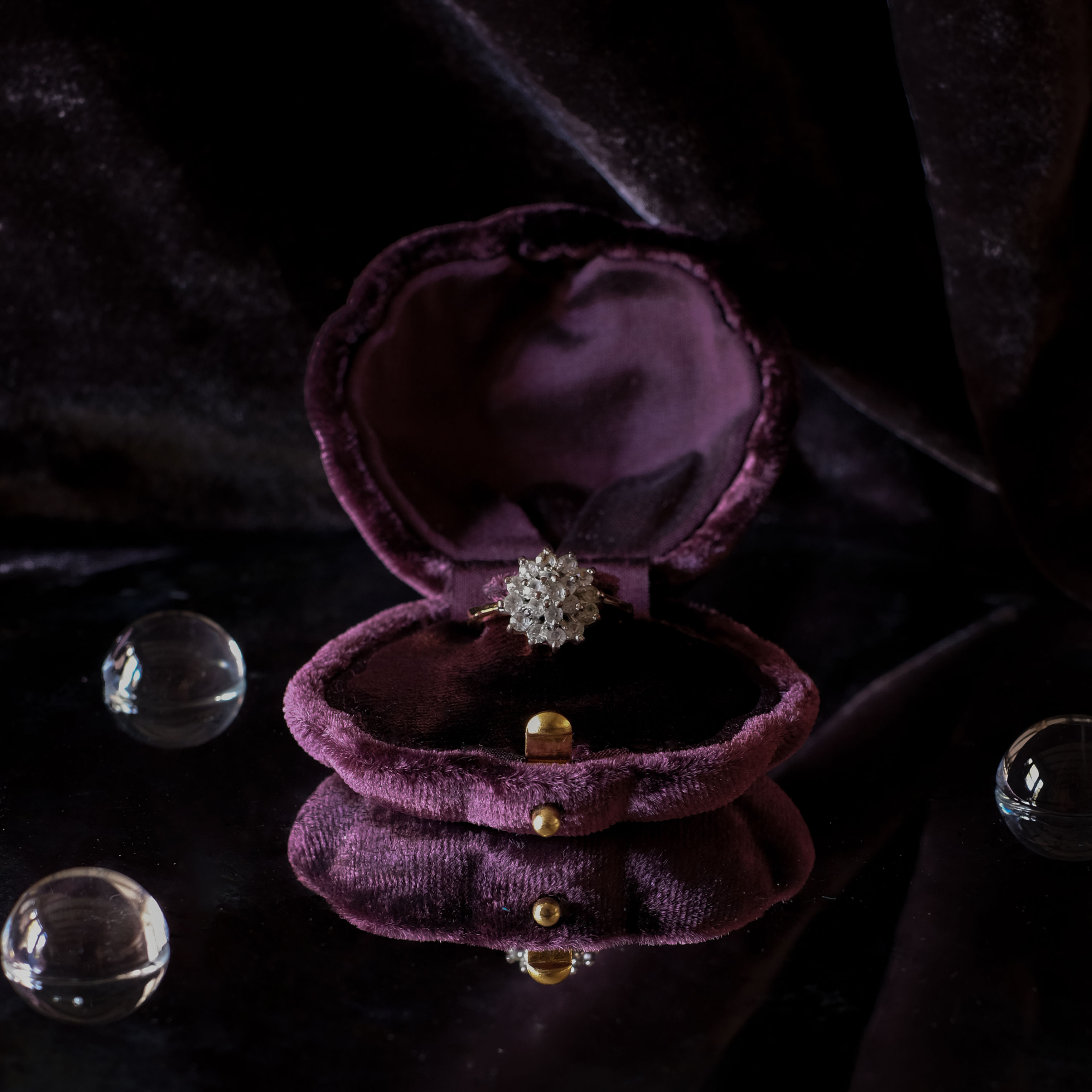 Plum Velvet & Blackberry Silk | Medium Ondine | Clamshell