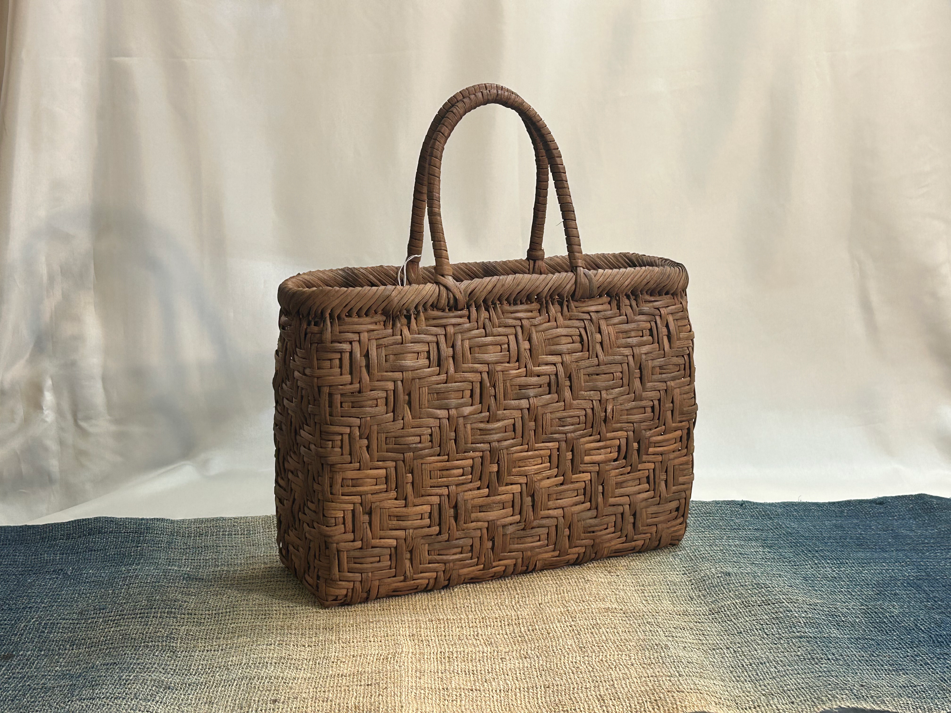 純国産　山葡萄　変わり亀甲手提げ