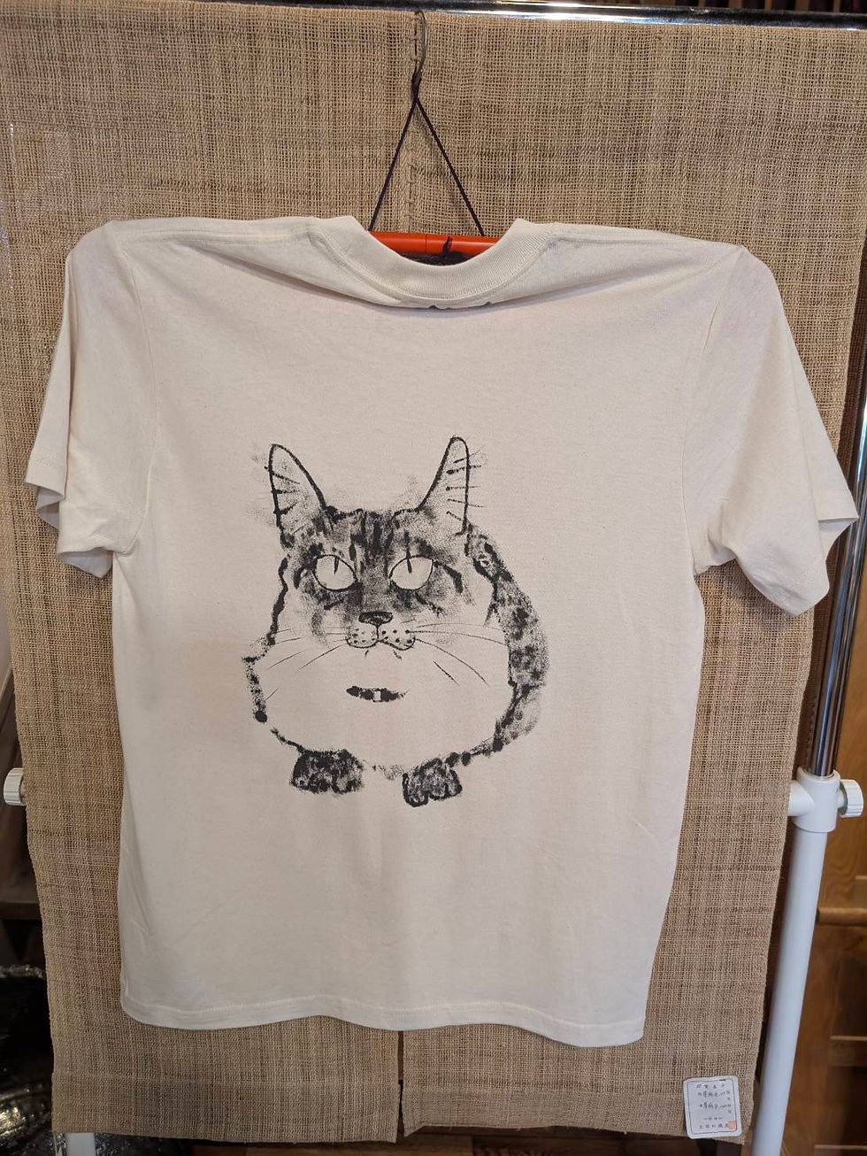 サムネイル： オーダーメイド　猫Tシャツ　ー半袖Tシャツー
