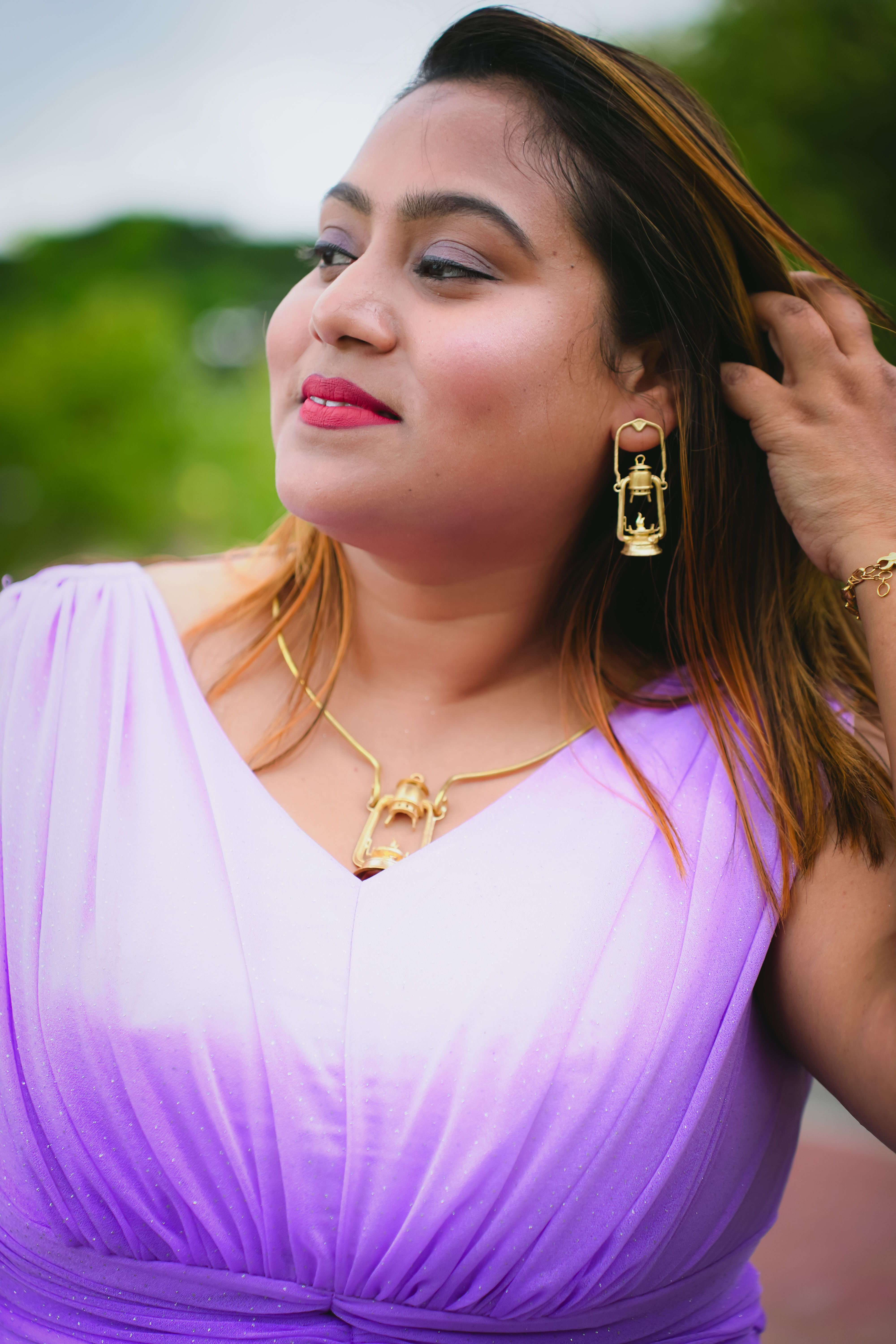 Lantern Brass Earrings and Hasuli Set