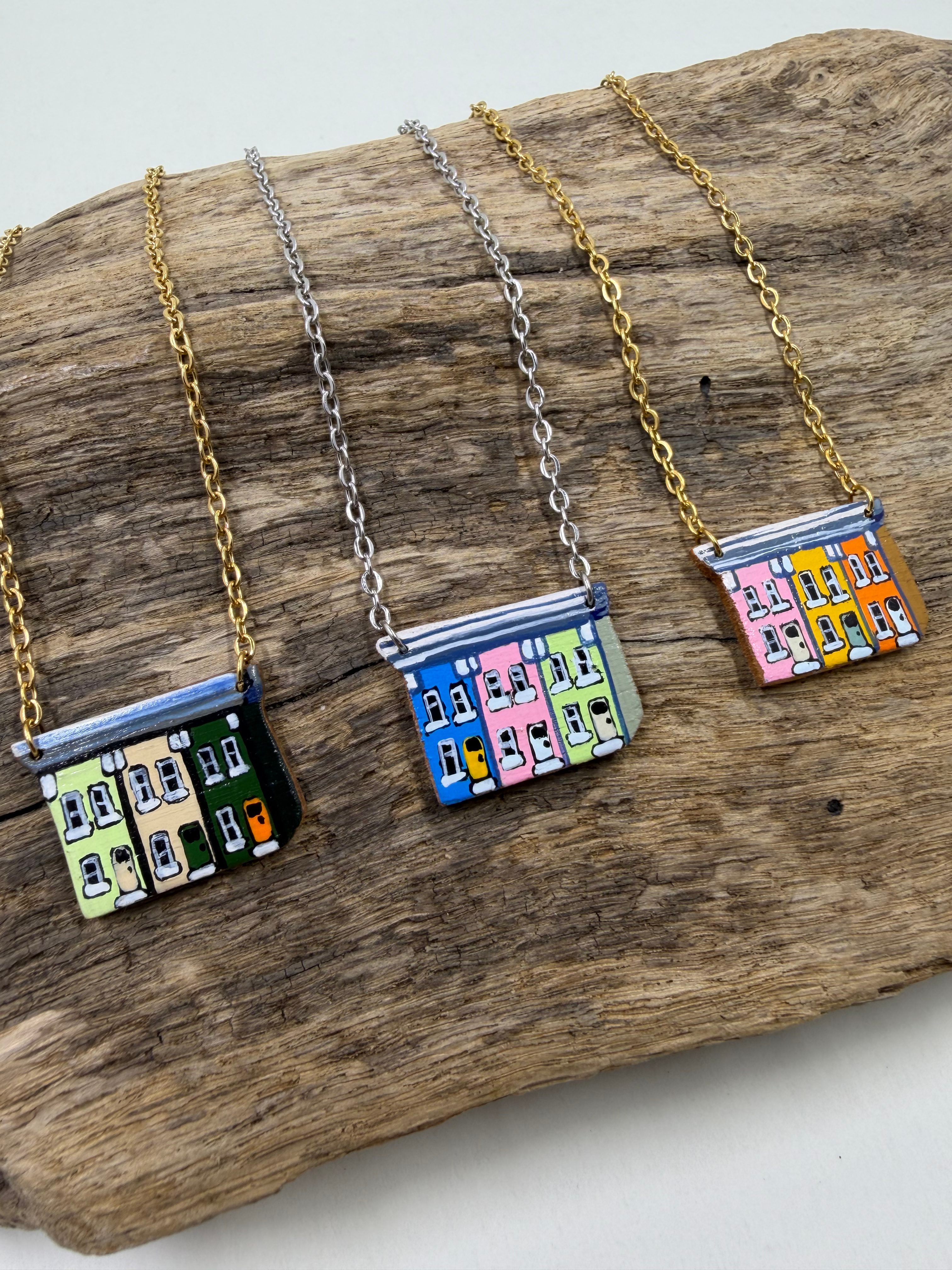 The Rowhome Necklace