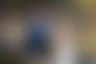 bride and groom near murray river