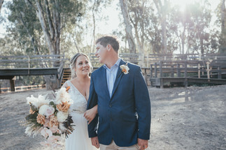 bride and groom near murray river