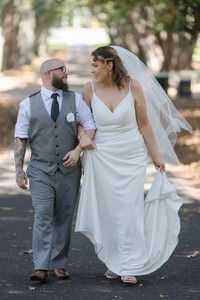 Modern romantic wedding photography session in Treasury Gardens Melbourne.