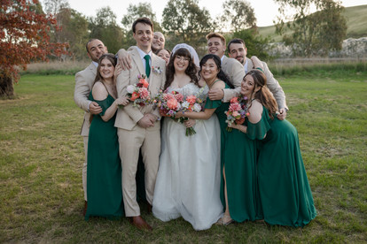 Bridal party all huddled together at DV Cider