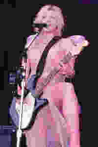 festival fashion glastonbury style throwback courtney love
