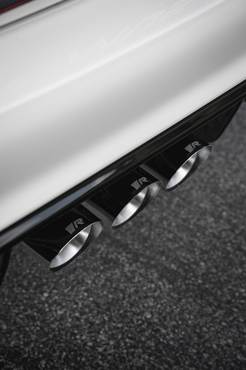 Thumbnail: REMUS - Exhaust System (absorption principle) Civic Type-R FL5 - EC Approval
