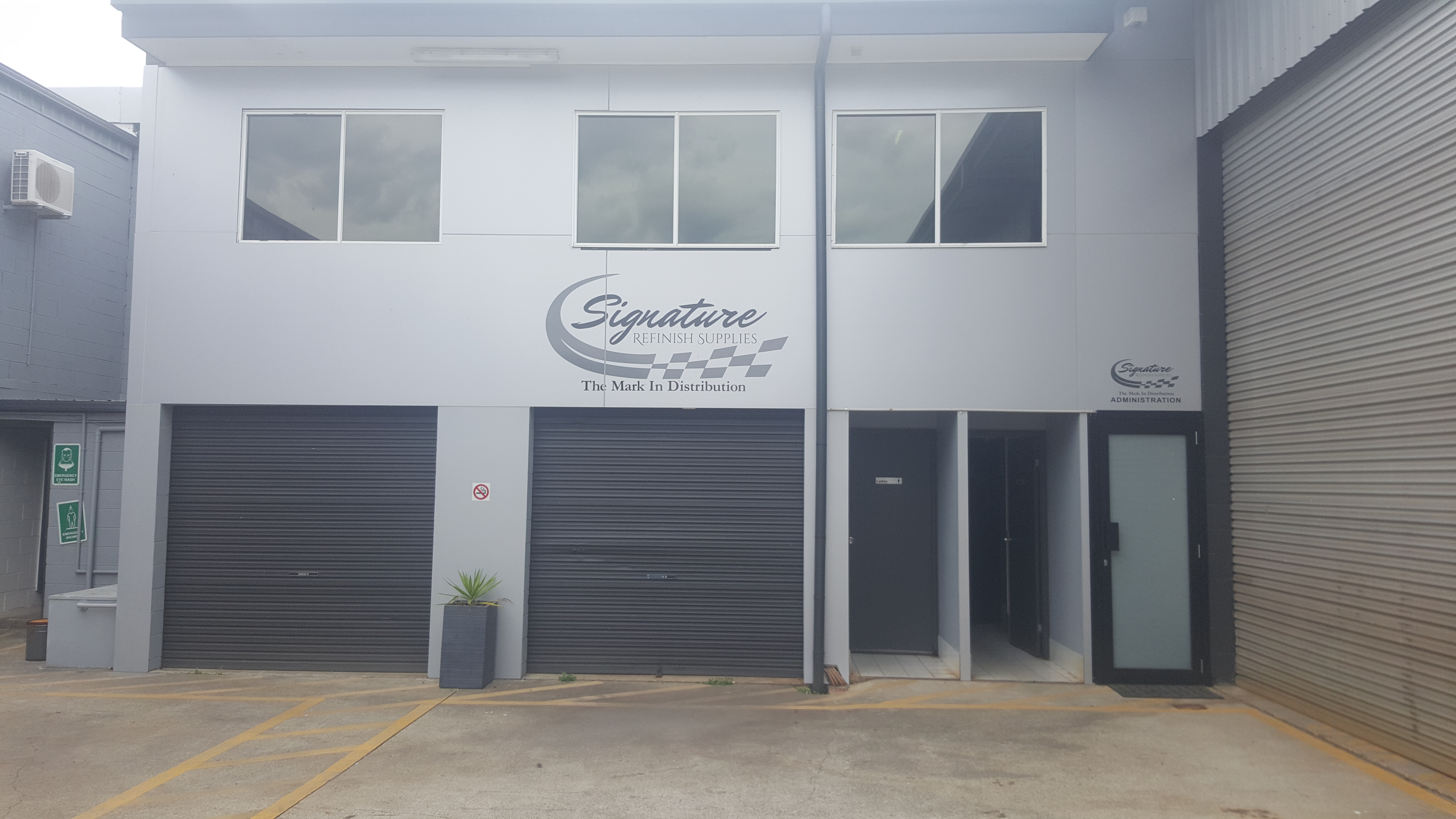 Signature Building