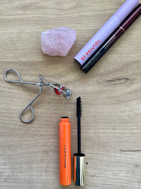 How to Choose the Best Mascara for Your Eye Type and Lifestyle