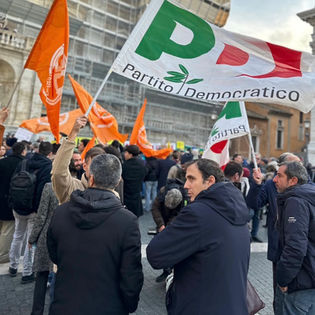 Al fianco del popolo iraniano contro la repressione del regime