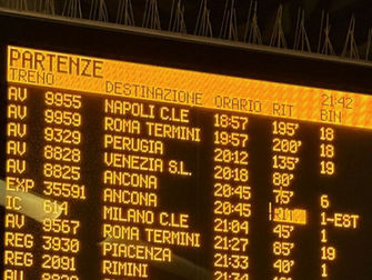 Trasporti: altra giornata terribile per i passeggeri, solo Meloni e Salvini non vedono disagi e disservizi