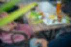 Tisch mit Essen.jpg