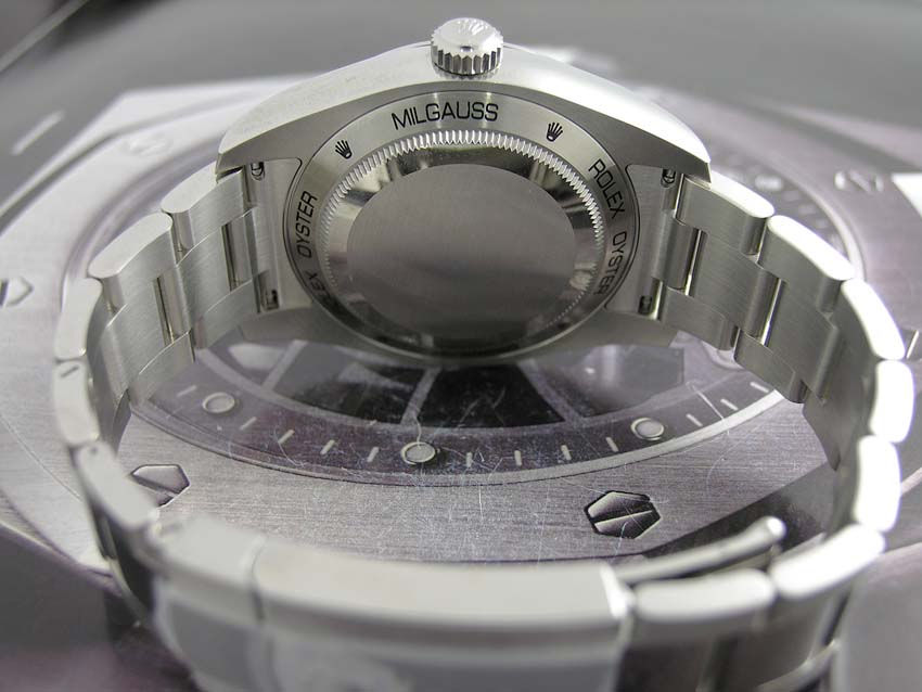 Thumbnail: Rolex 116400GV Green Milgaus 2018 Full Set