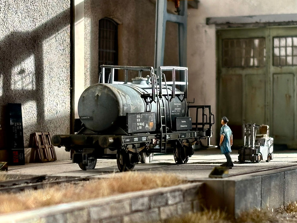 Unfall und Rettung: Ein Schwefelsäurewagen Typ Zc der DR