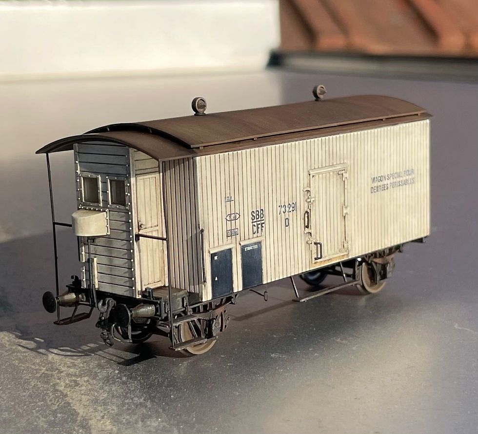 Im Sonnenlicht zeigen sich die feinen Verläufe, die mit Ölfarben möglich sind.