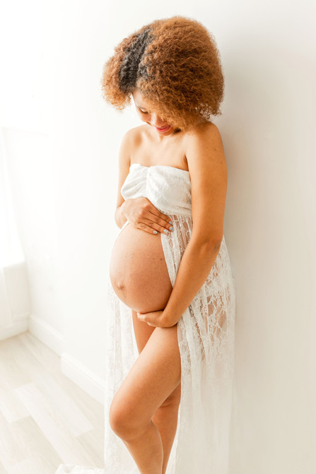 PREGNANCY PHOTO SHOOT LIVERPOOL