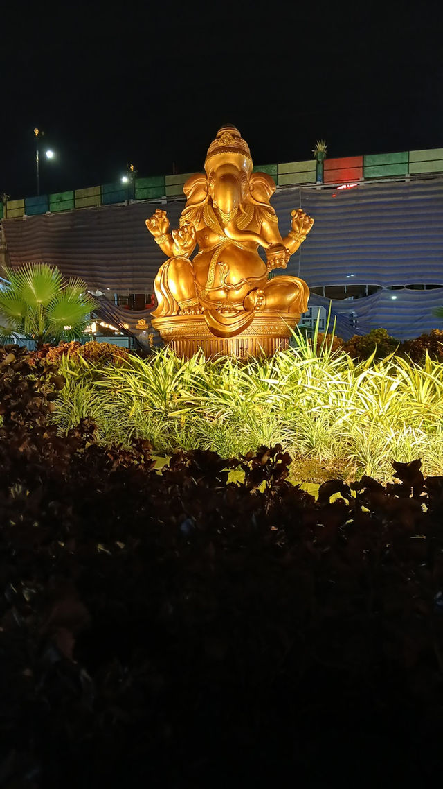 Sculptures along the corridor