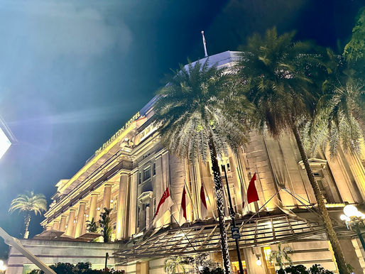 Five Reasons To Stay At The Fullerton Hotel | A Luxurious Accommodation | Singapore
