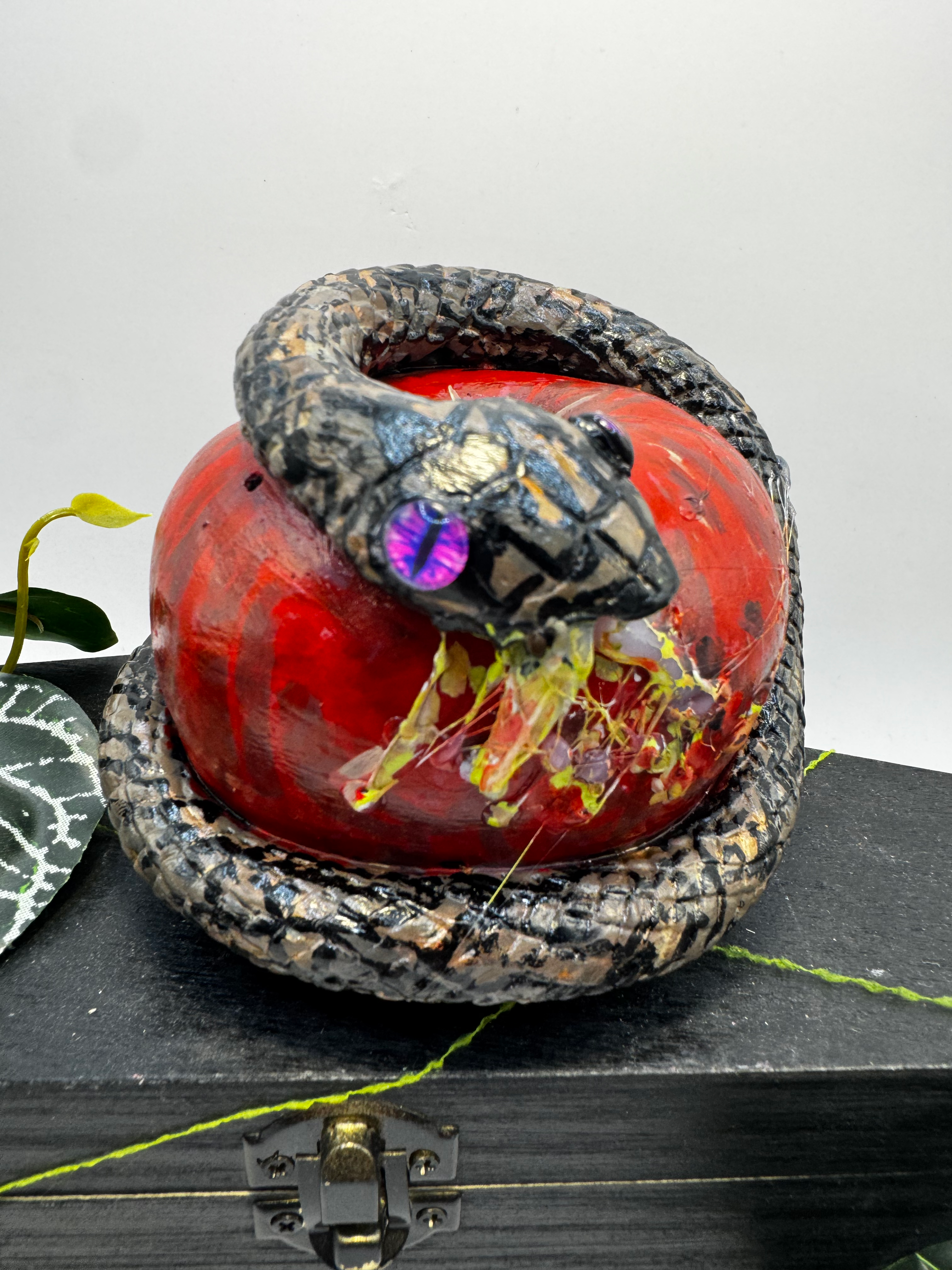 Vexmire - The forbidden Apple