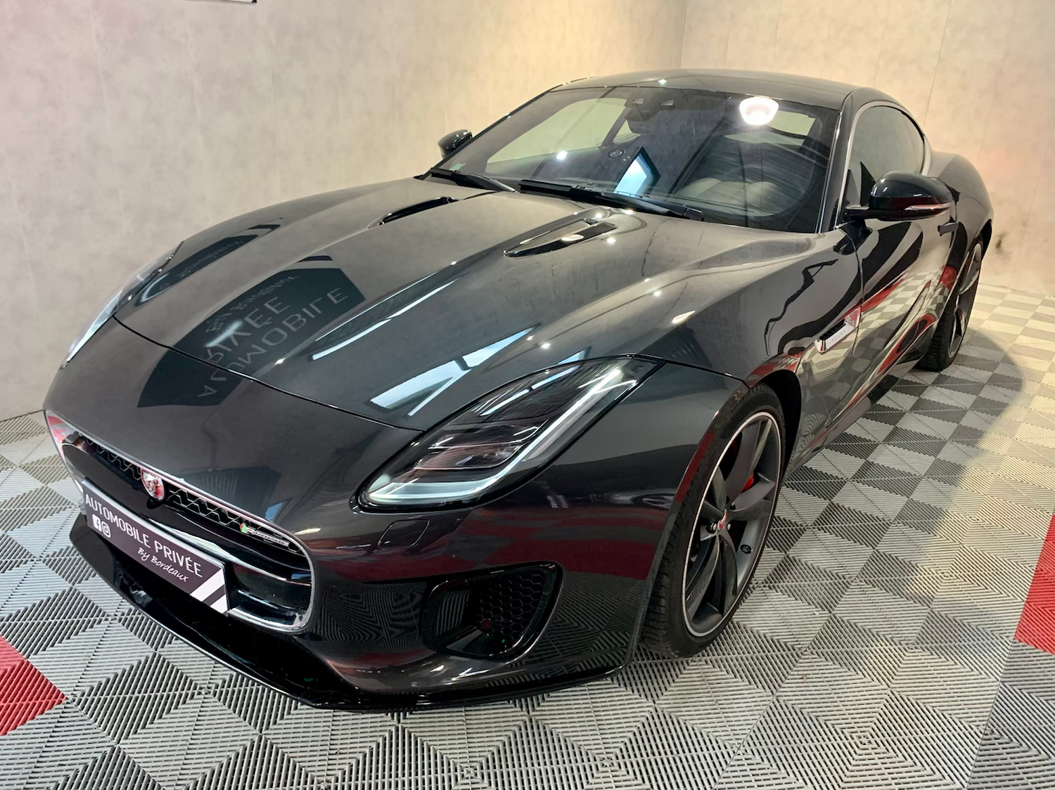 Jaguar F-Type Coupe 2.0T 300ch R-Dynamic BVA8