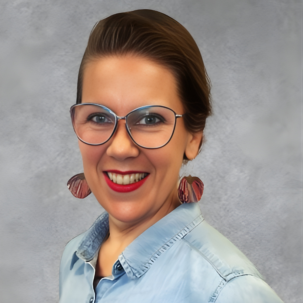 Writer: Nikkie Handy