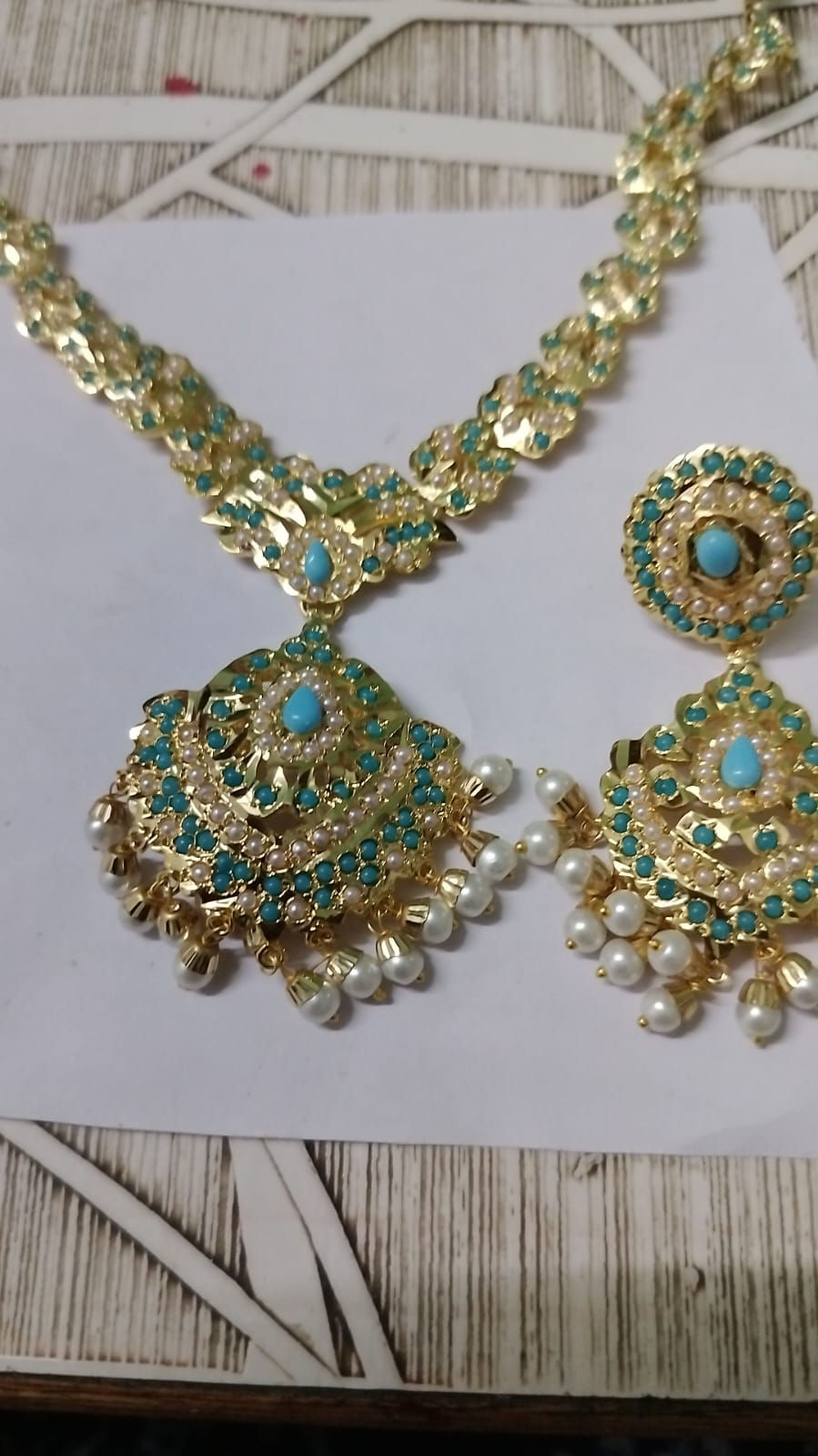 Thumbnail: Firoza choker and earring set