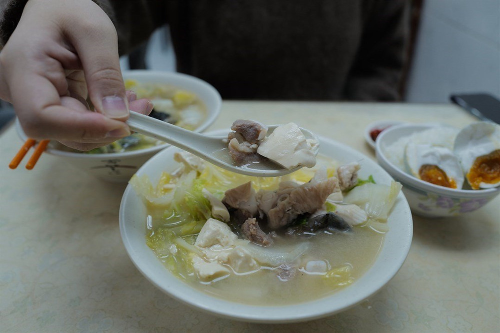 搬屋師傅的午飯, 形容辛勤努力
