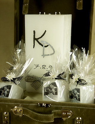 Huwelijkskaars 4 wieken gepersonaliseerd met initialen