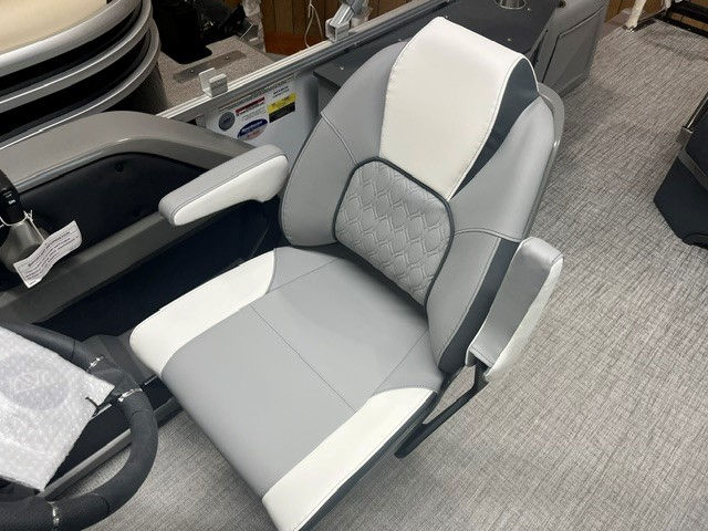 Thumbnail: 2026 AVALON LSZ 2185 CRUISE REAR BENCH PONTOON