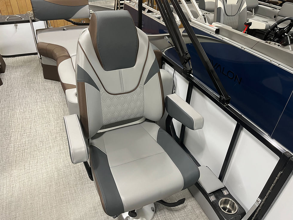 Thumbnail: 2026 Avalon LSZ 2385 QLS TRI-TOON