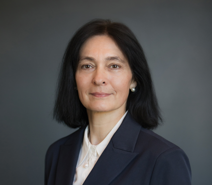 Portraitfoto der Unternehmensberaterin Dr. Sylvia Trage von MHP Consulting