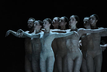 Staatsballett Berlin shows Eyal and Naharin