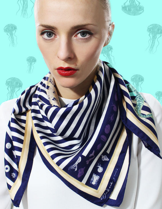 Thumbnail: foulard en soie irene paris