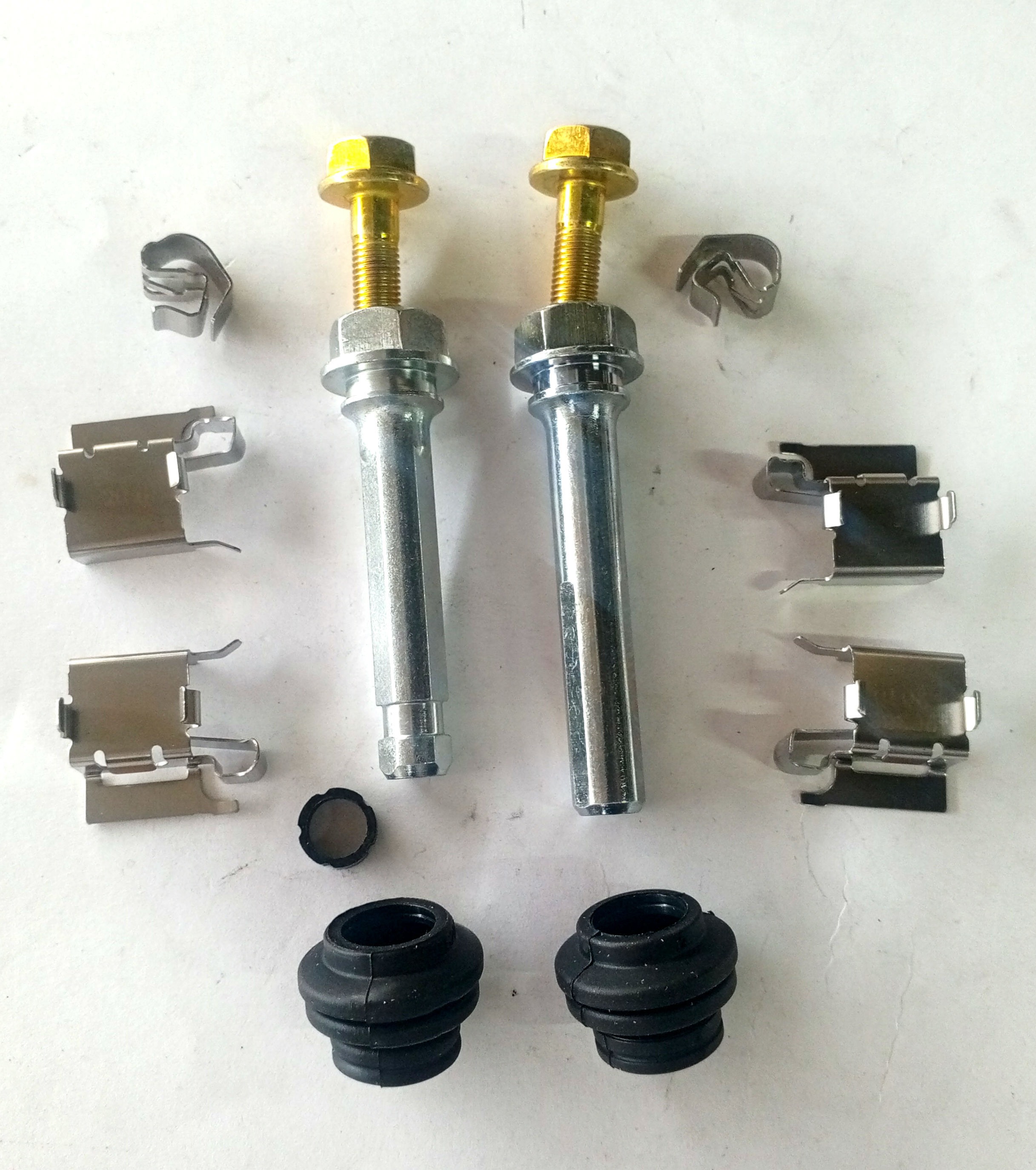 KIT DE PASADORES ANTIRRUIDO BUSHINN TOYOTA COROLLA EXPLOSION YARIS