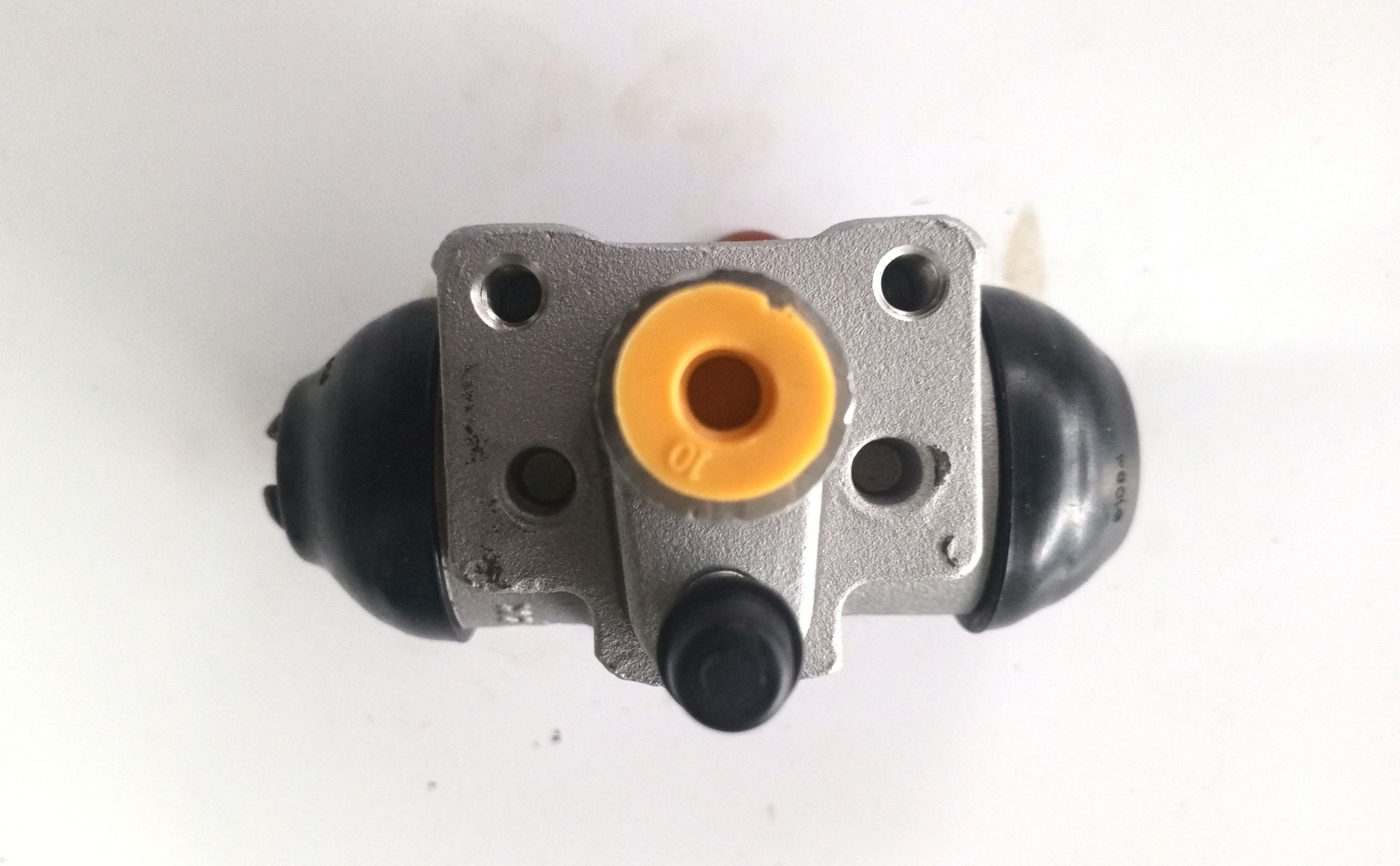 CILINDRO DE FRENOS CHEVROLET LUV D MAX 2004/12 TRAS HIERRO
