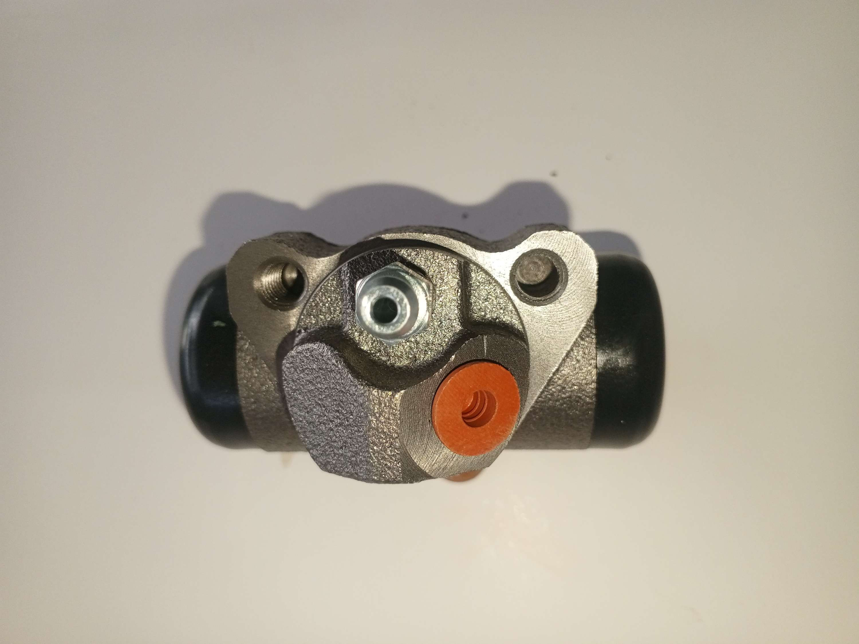 WC18985 CILINDRO DE FRENO FORD F250 F350 DODGE 200 300 DERECHO