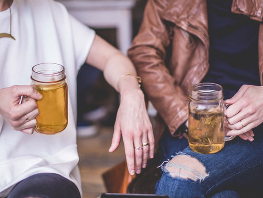 A question a day keeps the therapist away: 36 questions to fall in love again