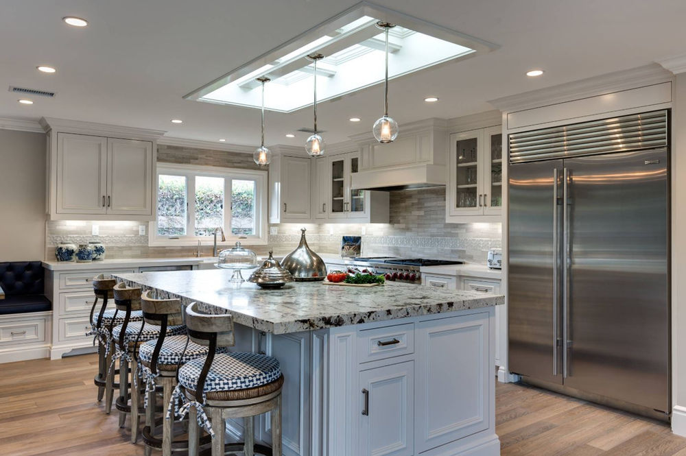 Pros and Cons of Kitchen Islands