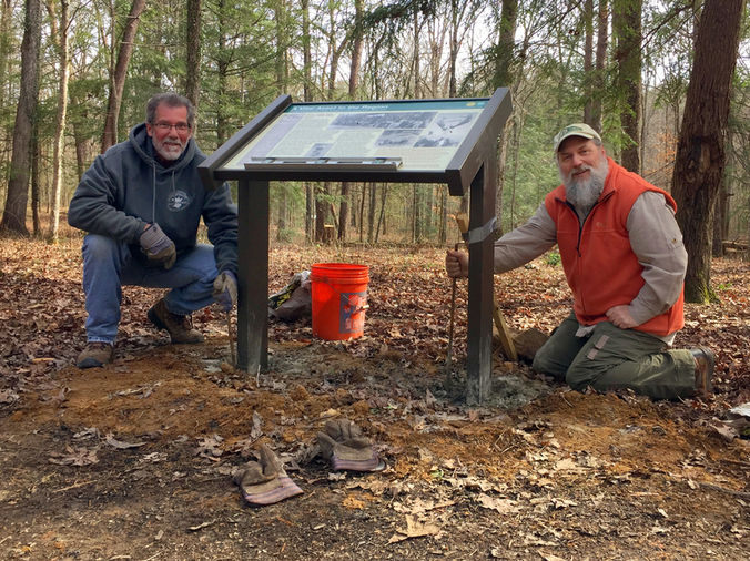 CCCworkday-2019-CCCworkday-16Mar-MarkNaullainSignCrew.jpeg