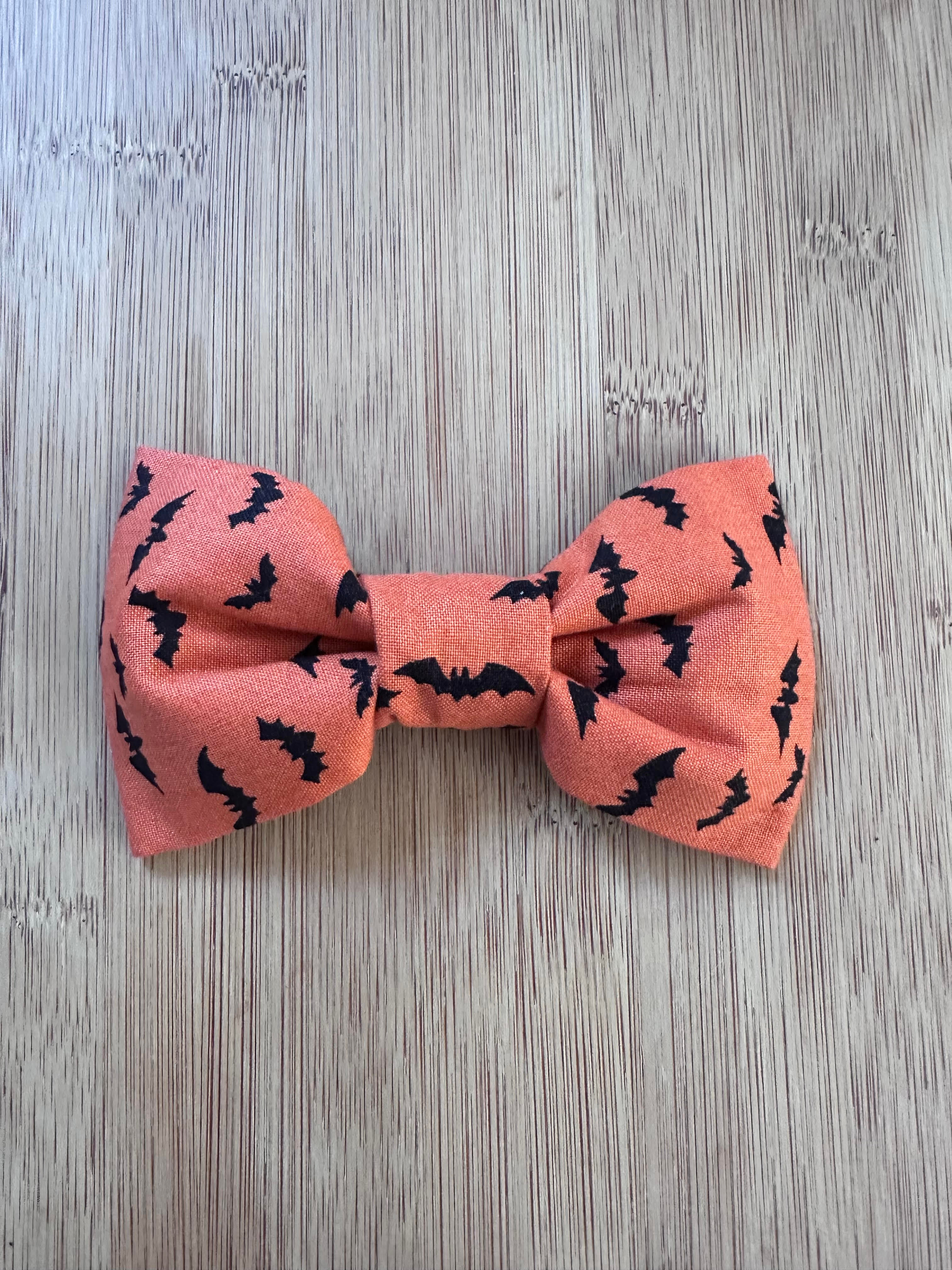 Batty Over You Bow Wow-Wow Tie