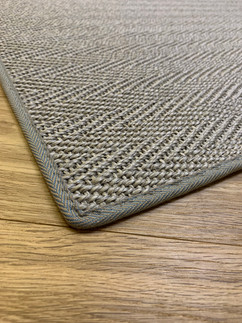 Grey Sisal Rug Herringbone Edging.JPEG.j