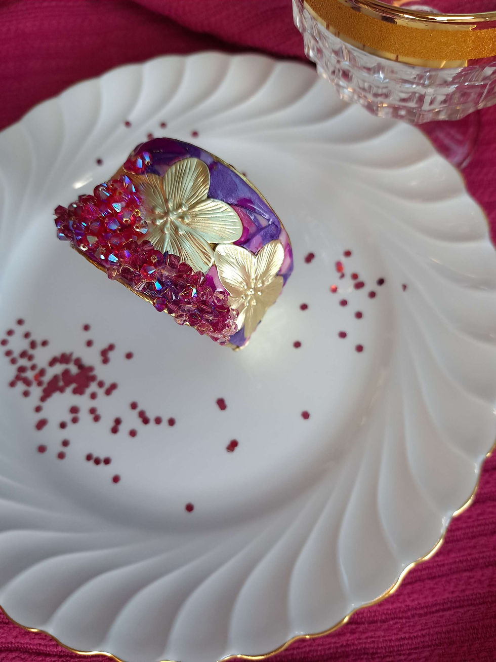 Miniaturbild: Excuisite Swarovski Crystals Fuchsia Crimson Bracelet Juliette Kaiser