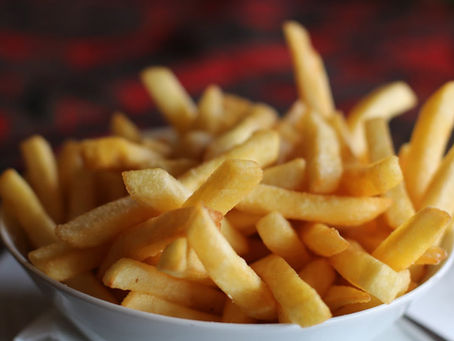 Frites à l'air fryer : croustillantes et sans huile (ou presque) en 20 minutes