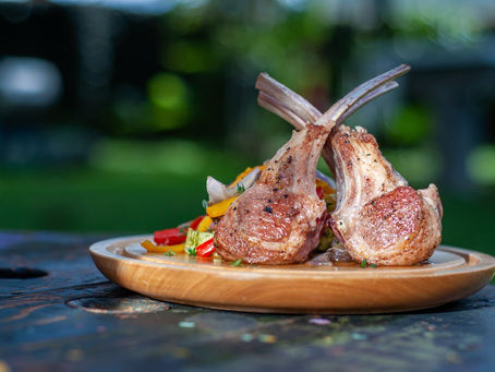 Côtes d'agneau à l'air fryer : rosées et croustillantes en 12 minutes