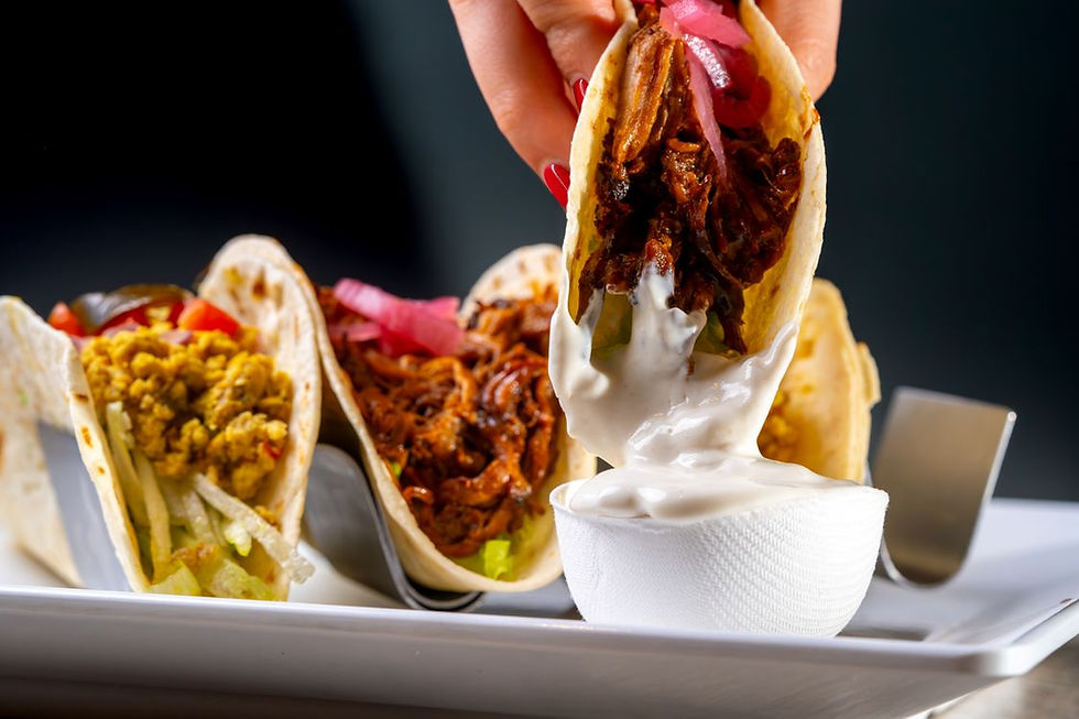 Tacos à l'air fryer : poulet doré, sauce maison et garnitures fraîches en 15 minutes