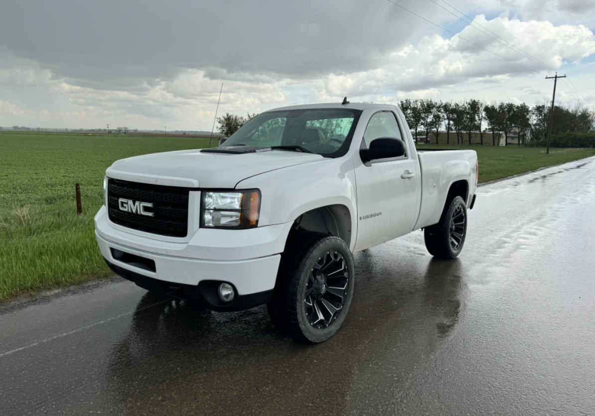 CUSTOM 2009 Shorty LMM Duramax