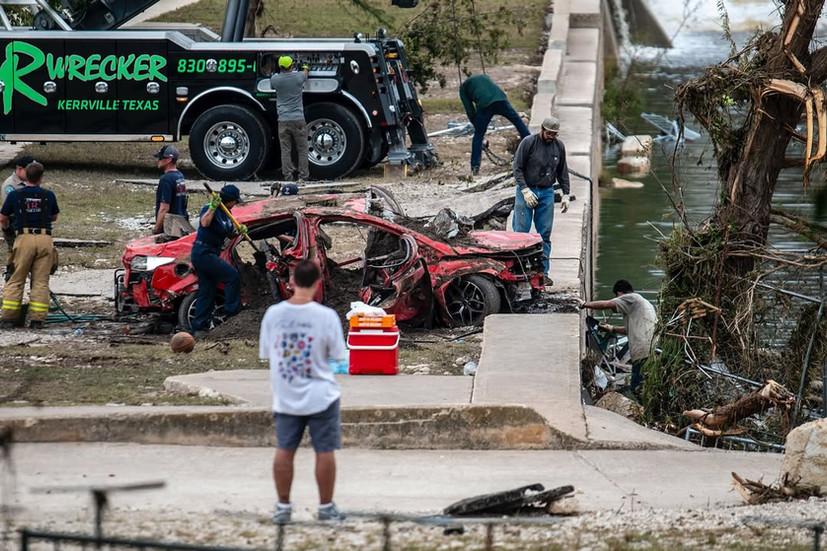 Onda de destruição no Condado de Kerr. - Créditos: Sergio Flores Jr. (@sfloresjr), para @reuters/ Reprodução Instagram