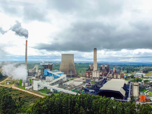 Greenwashing global: Governo brasileiro vende discurso sustentável e entrega devastação
