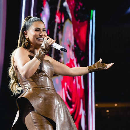Simone Mendes lança "Mesmice", mais uma faixa do DVD "Cantando Sua História 2"
