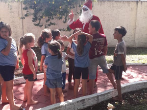 Ação de Natal para os alunos da Casa da Paz